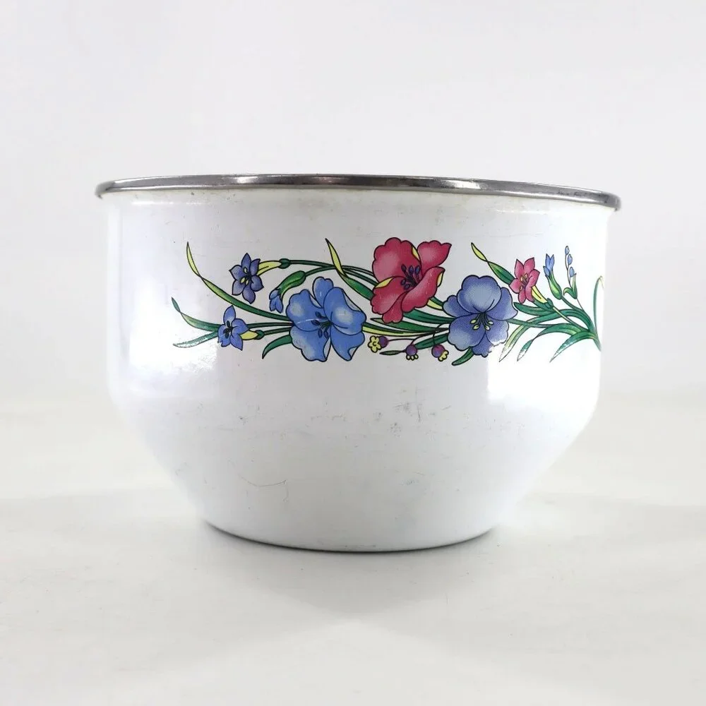 Vintage Kitchen Mixing Bowl White Grannycore Retro Nostalgic Country Cottagecore